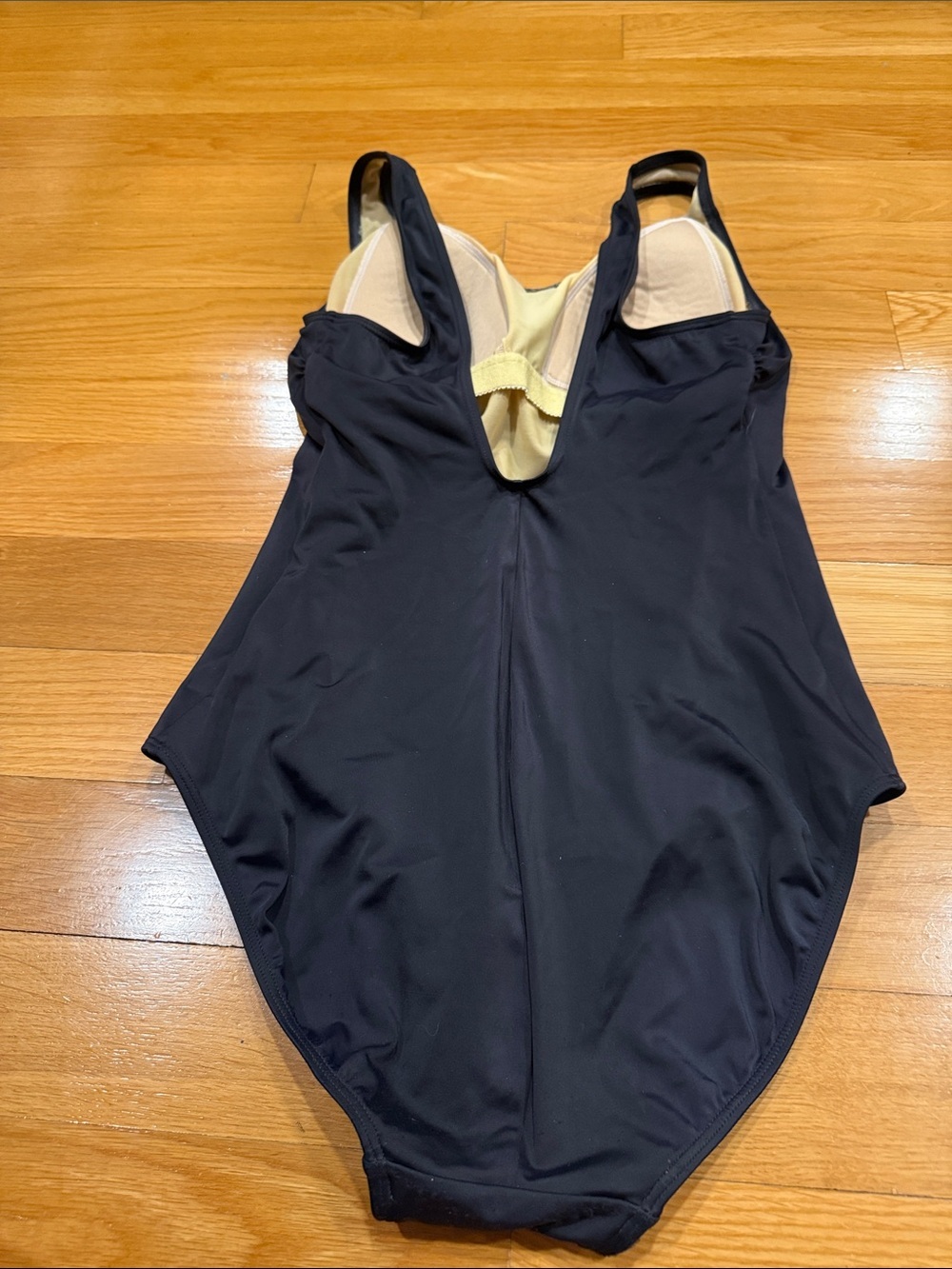 L.L.Bean black one piece swimsuit size 12. - Picture 8 of 9